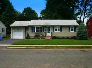 1067 Antonio Dr, North Brunswick, NJ 08902