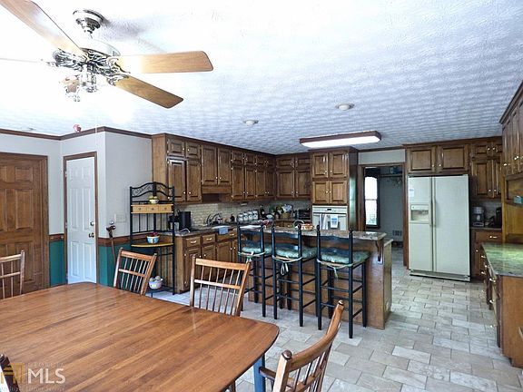 4th image of 108 Cotton Creek Dr
