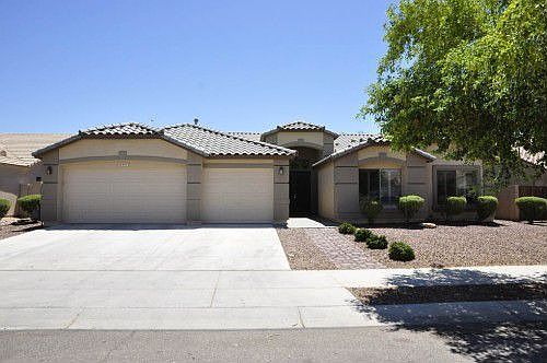 1st image of 977 N 163rd Dr