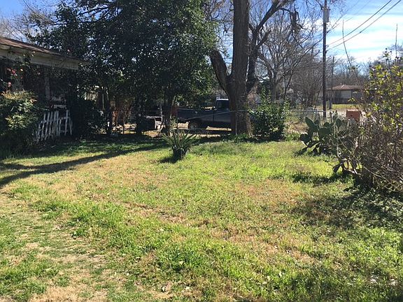 5th image of 3318 Harlandale Ave