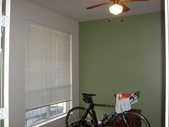 5th image of 4644 Parkmount Dr