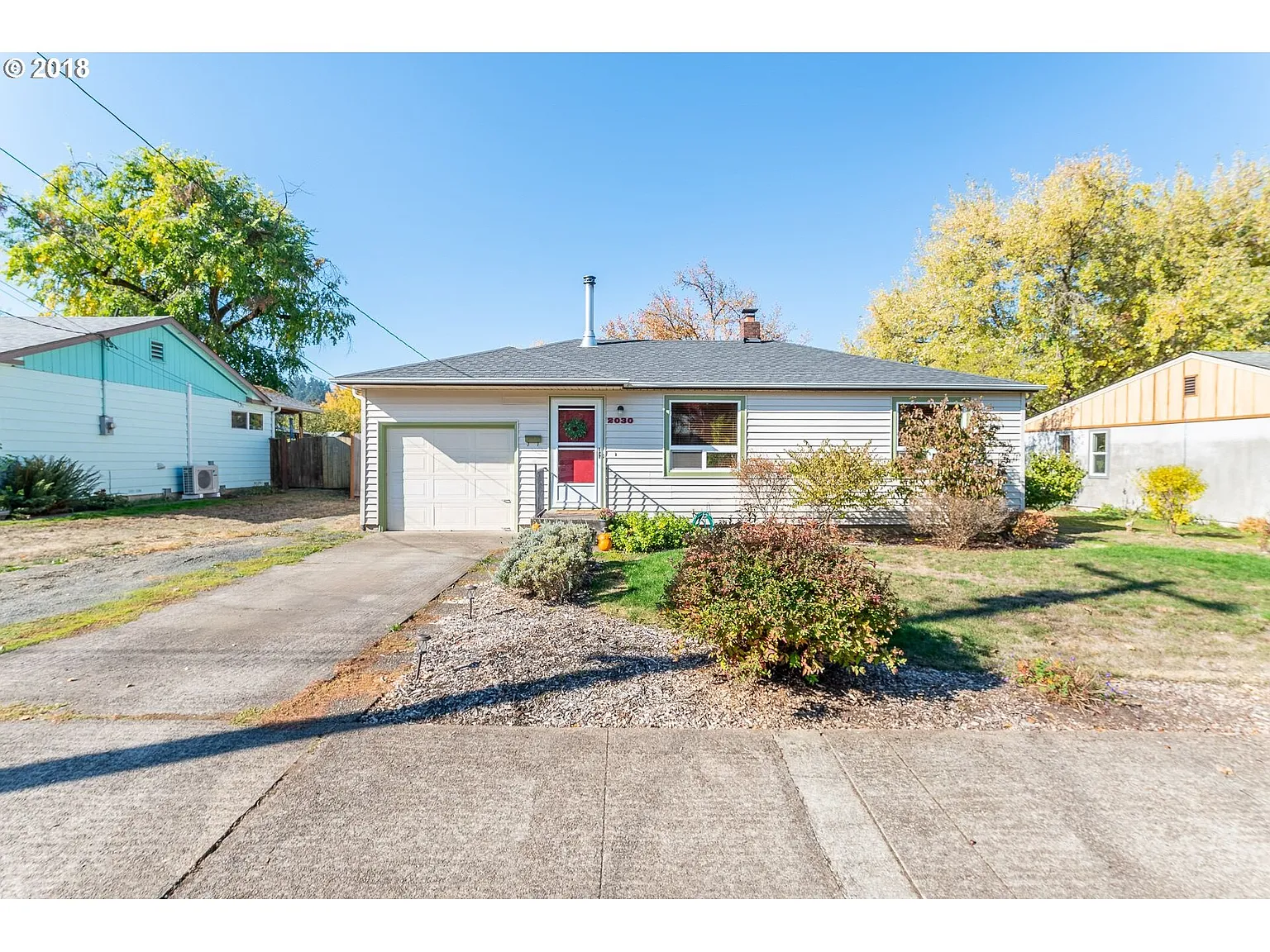 2030 Hayes St photo 1