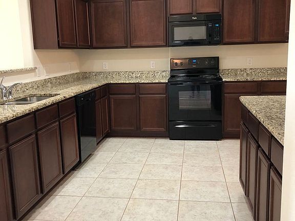 5th image of 13205 Tower Ln