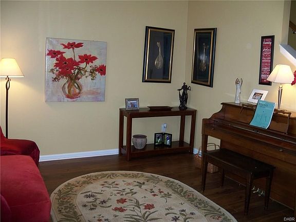 4th image of 1176 Greystone Cir