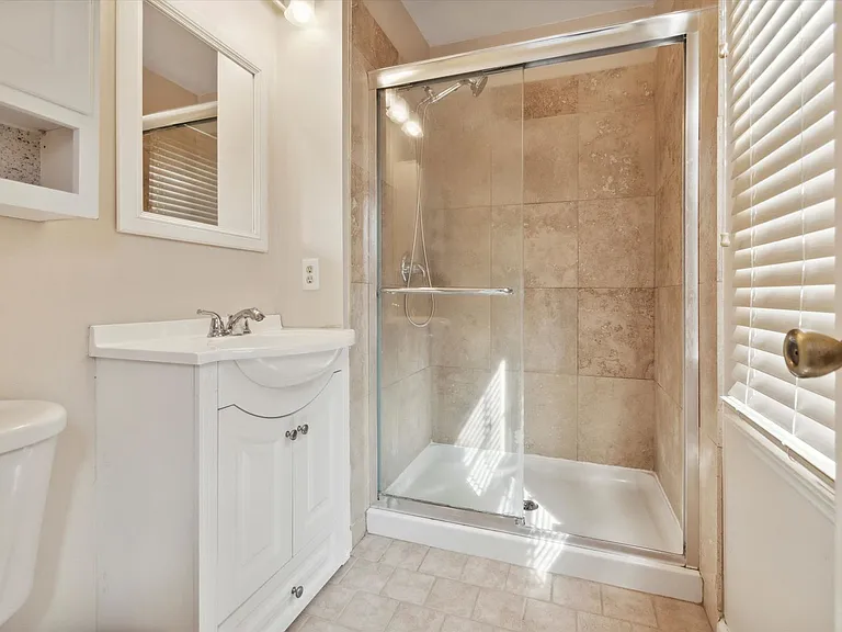 1607 Barbara Dr — Photo 15