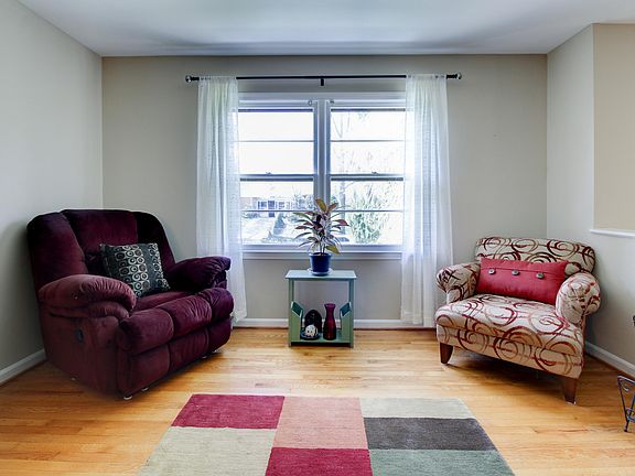 4th image of 5015 Craun Ln NW
