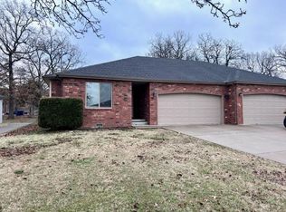 105 W Briarbrook Ln #105, Carl Junction, MO 64834