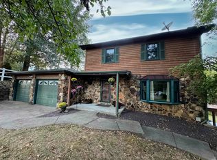5850 Temper Trail Ct, Evansville, IN 47720
