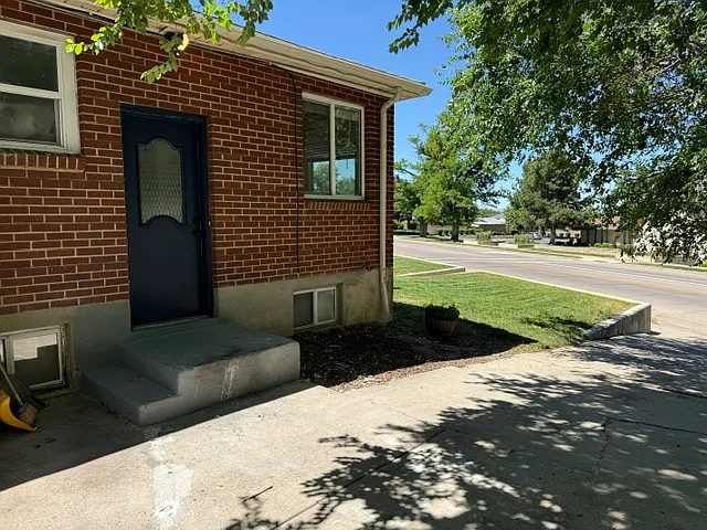 1293 S Main St — Photo 4