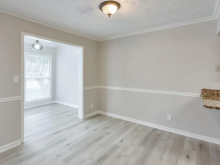 1627 Homestead Trl #1 — Photo 8