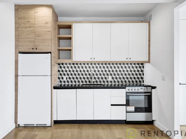 1875 Atlantic Avenue image 2 of 12