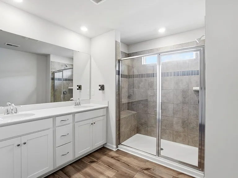 15764 Country House St — Photo 33