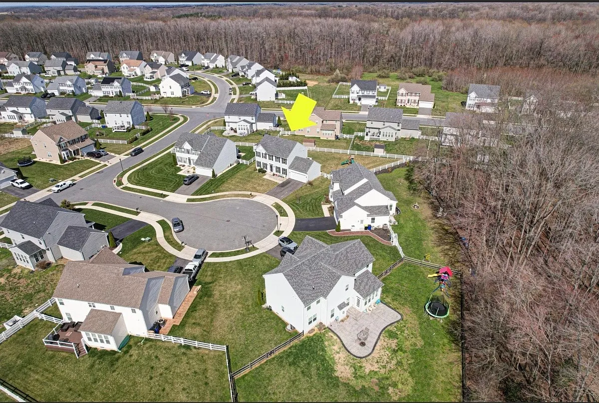 Building Photo - 3 Barcus Ct