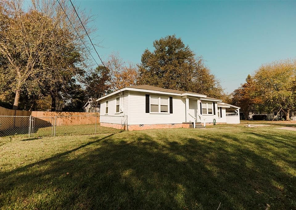 1st image of 517 Hogg St
