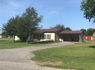 211 County Road 2607, Bonham, TX 75418