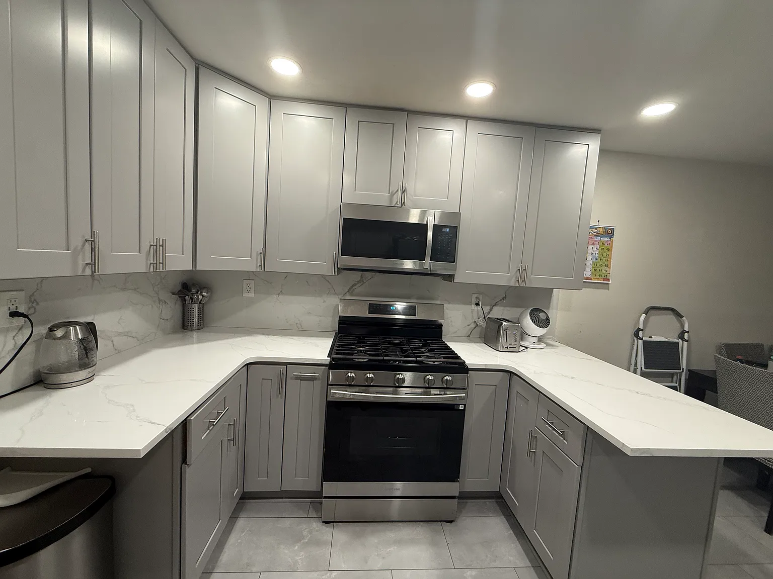 2 bed, 1100 sqft, $2,500 — Photo 3