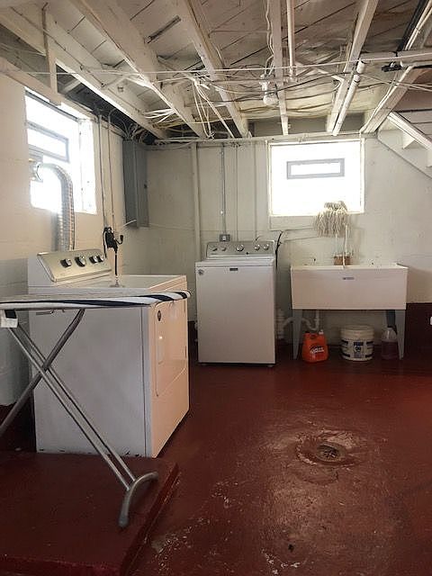 2nd image of 13305 Lasalle Blvd #103