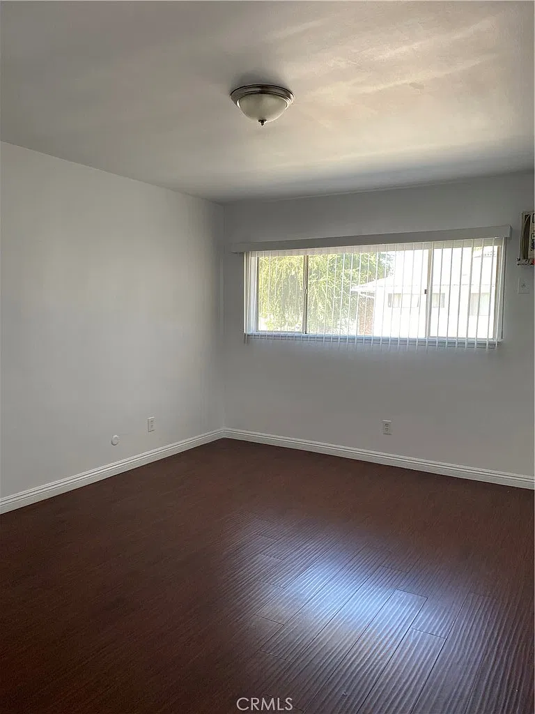 2 bed, 1286 sqft, $2,550 — Photo 3