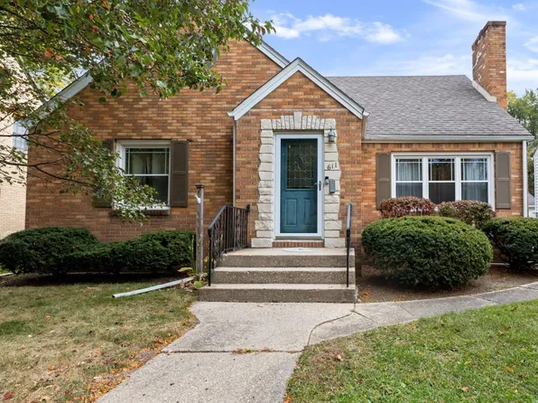 611 Robert Ave, Rockford, IL 61107
