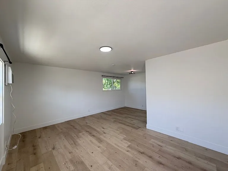 7566 Fillmore Dr — Photo 10