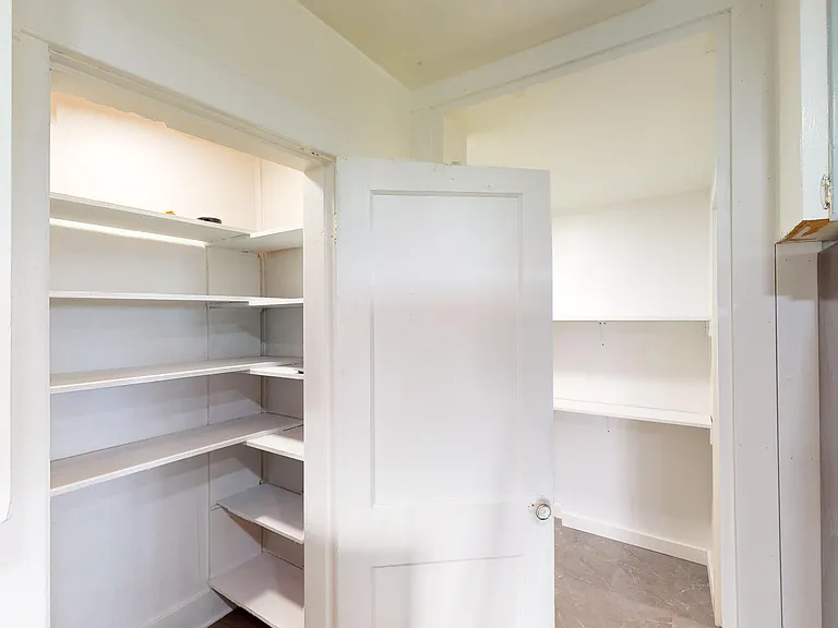 721 Ranch House Ln — Photo 5