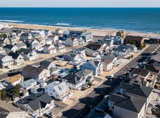 20 6th Ave, Seaside Heights, NJ 08751