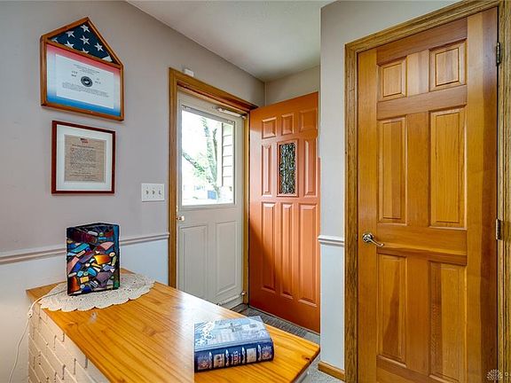 4th image of 4424 Burchdale St