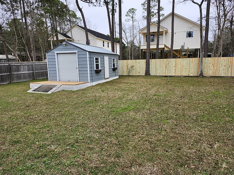 2116 Deer St — Photo 13
