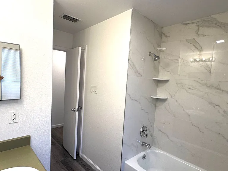 4204 Duval Rd #C — Photo 12
