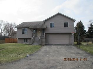 N1143 Walworth Rd, Genoa City, WI 53128