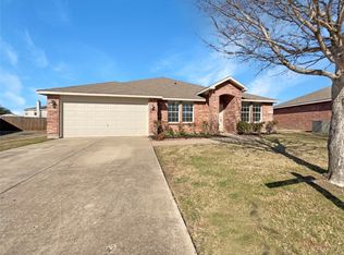 600 Fox Gln, Forney, TX 75126