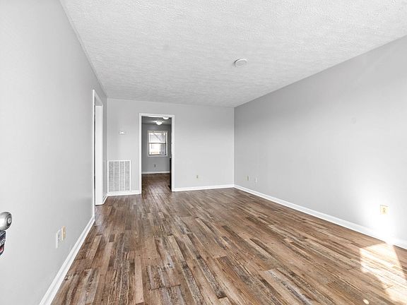 2nd image of 122 Stephanie Dr #122F