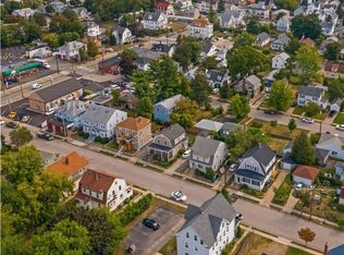 26 Richard St, Cranston, RI 02910