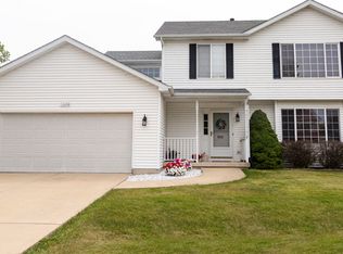 1624 Cottonwood Trl, Yorkville, IL 60560