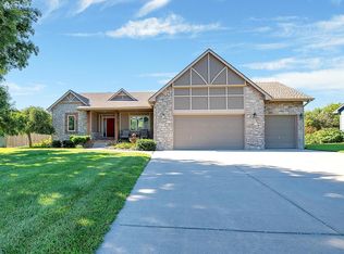 1473 E Bearhill Rd, Valley Center, KS 67147