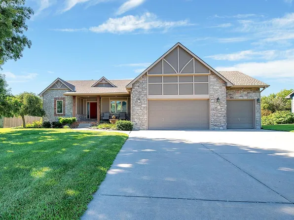 1473 E Bearhill Rd, Valley Center, KS 67147