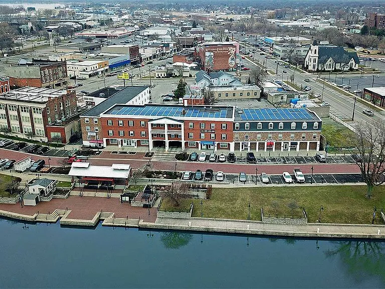 Gateway Park Apartments — Photo 10