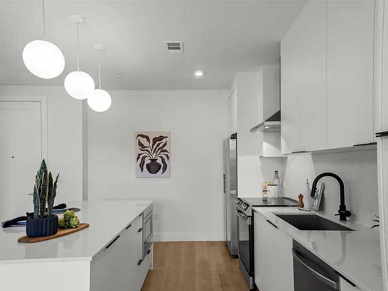 1701 Simond Ave #418 — Photo 8