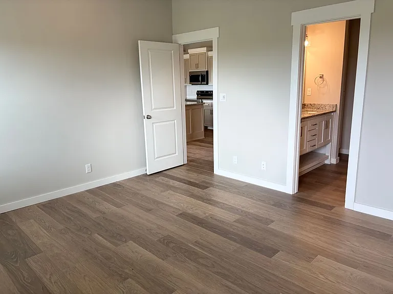 14704 E 39th St S — Photo 14