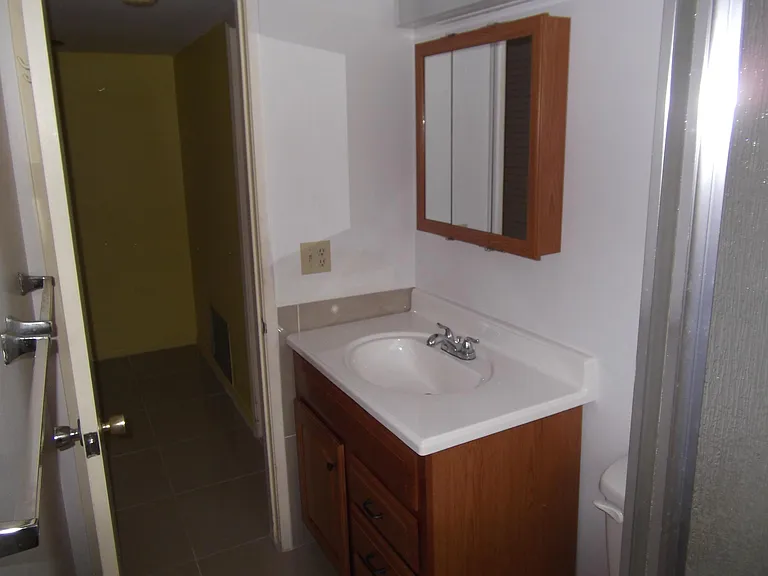 490 SE 19th Ave #107 — Photo 9