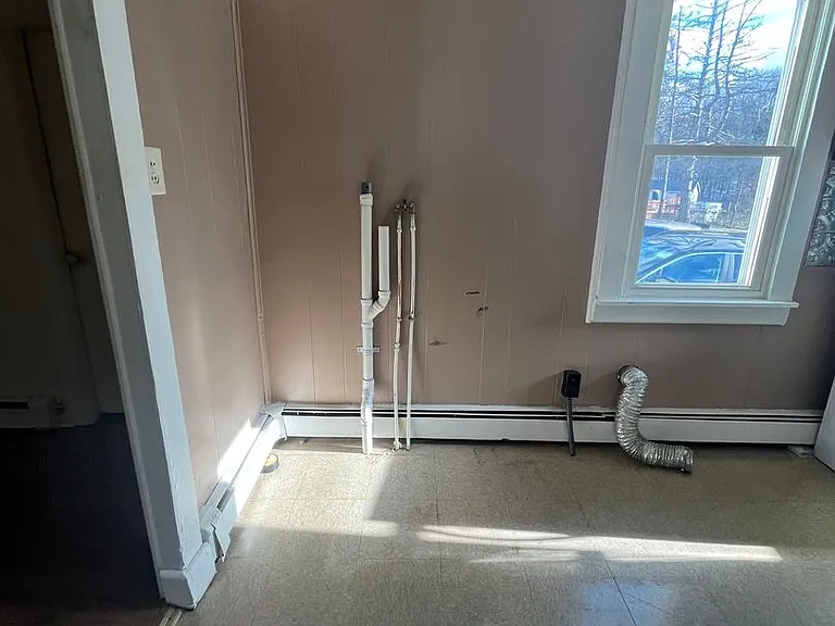 734/736 Gino Merli Drive — Photo 7