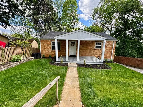 652 Grandview Ave Photo 1