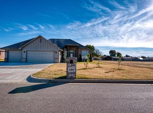 1404 N Oak St, Seiling, OK 73663