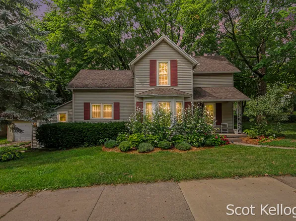 1800 Boston St SE, Grand Rapids, MI 49506