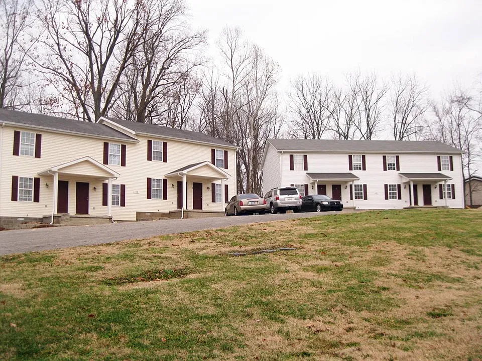 114 Creekside Dr