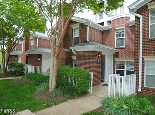 1641 International Dr #TOWNHOUSE 22, McLean, VA 22102