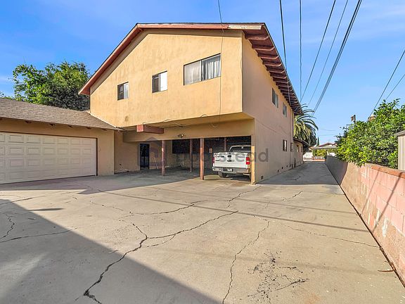 5th image of 11946 Oxford Ave #A