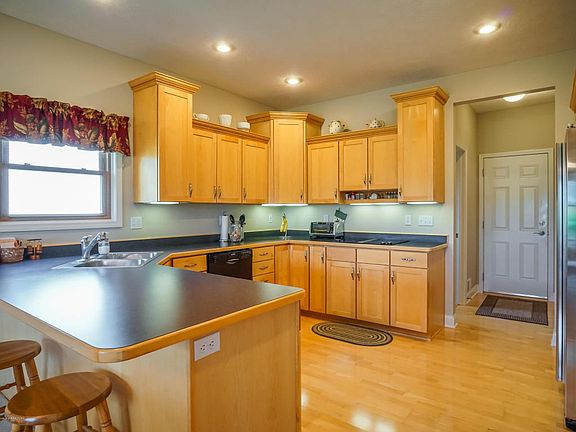 5th image of 11709 Stone Bluff Dr