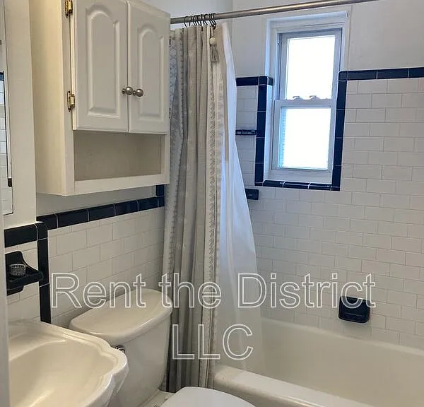 4819 8th St NE — Photo 15