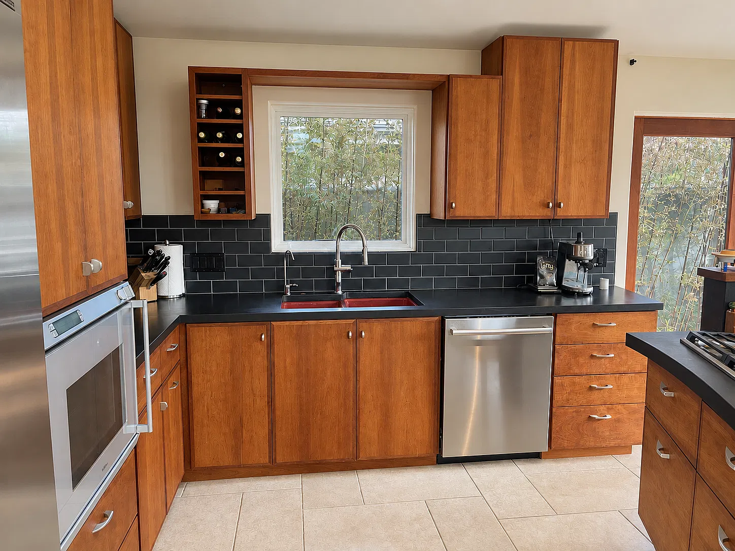 3 bed, 2100 sqft, $10,000 — Photo 2